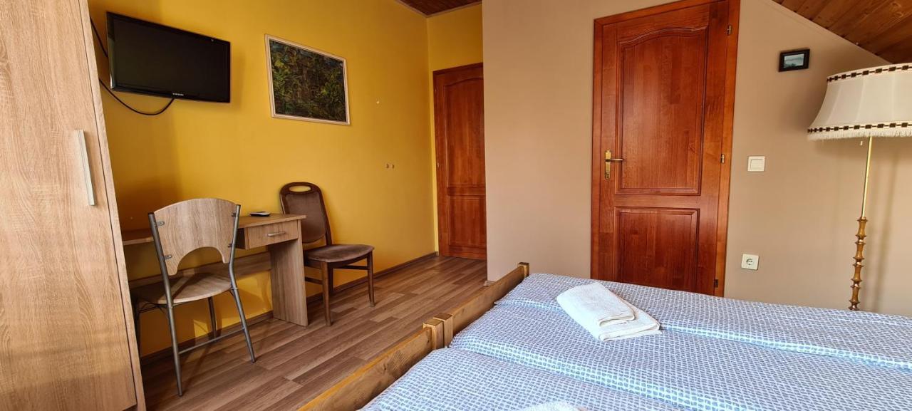Hajas Familia Kiado Szobak Balatonmáriafürdő Exterior foto