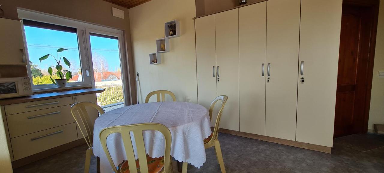 Hajas Familia Kiado Szobak Balatonmáriafürdő Exterior foto