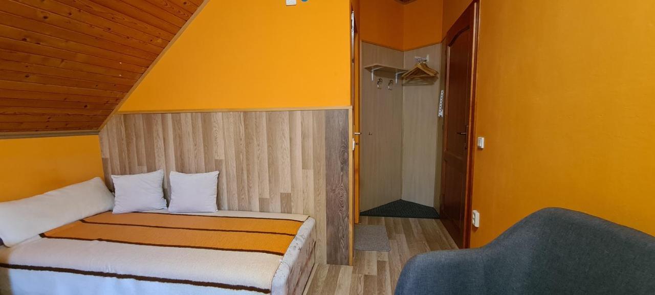 Hajas Familia Kiado Szobak Balatonmáriafürdő Exterior foto